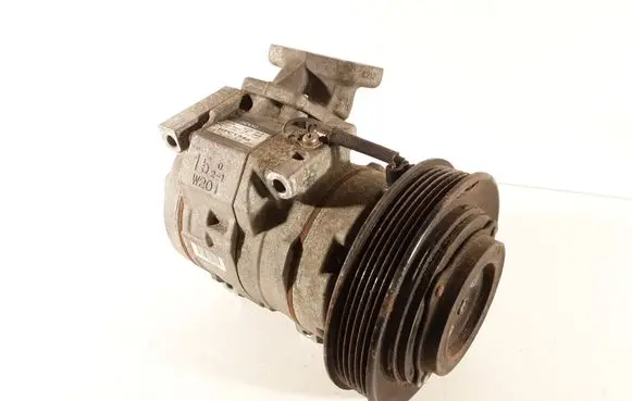 Toyota Avensis T220 Air conditioning (A/C) compressor (pump) 4472203915 4473008600 10S15L