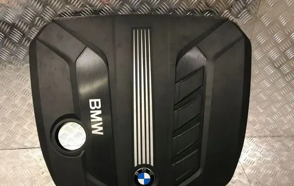 BMW 5 F10 F11 Engine cover (trim) 7802847