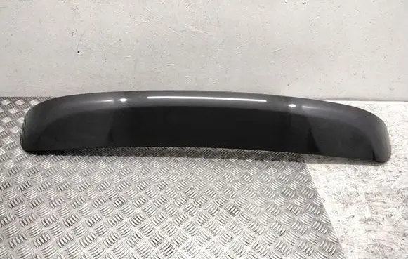 Tailgate/trunk spoiler