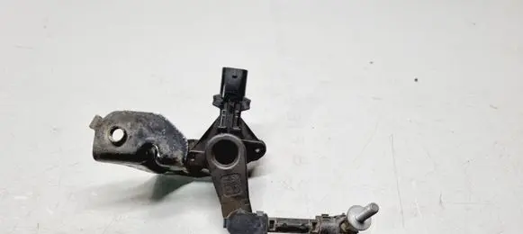 Headlight/headlamp level sensor