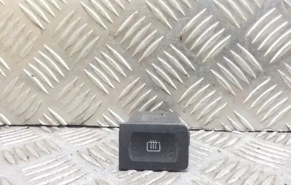 Volkswagen Golf IV Windscreen/window heater switch