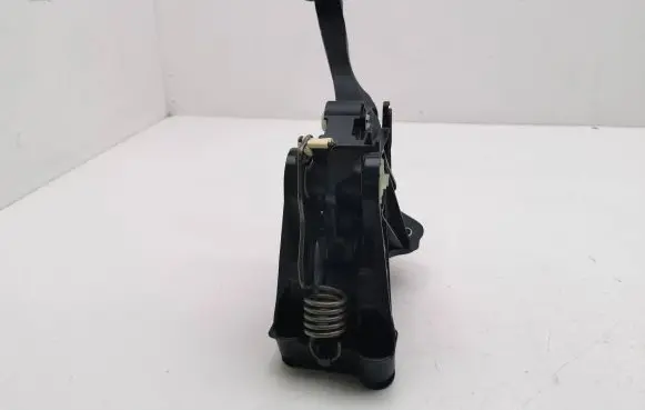 Clutch pedal