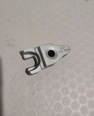 Audi A6 S6 C7 4G Fuel Injector clamp holder 059216K