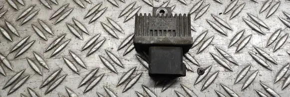 Nissan Note (E11) Glow plug pre-heat relay 7700115078 BED712
