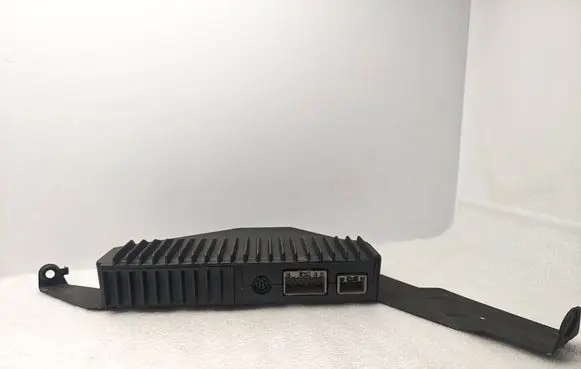 Volvo XC70 Sound amplifier 30752258 07W07