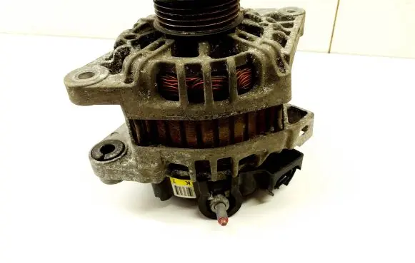 Hyundai i20 (GB IB) Generator/alternator 3730003355 2622650