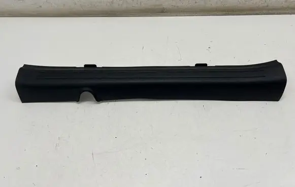KIA EV6 Front sill trim cover 85870CV000
