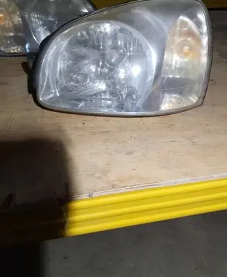 Hyundai Santa Fe Headlight/headlamp 9210126xxx B034k13