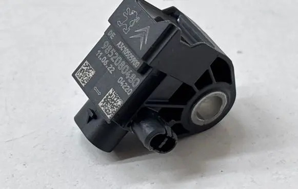 Peugeot 5008 II Airbag deployment crash/impact sensor 9852080480 A3C10505900