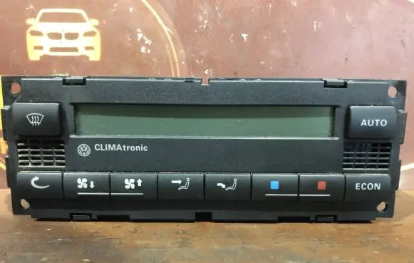 Volkswagen Golf IV Climate control unit