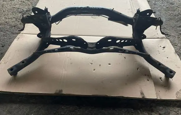 Volkswagen Jetta VI Rear subframe 