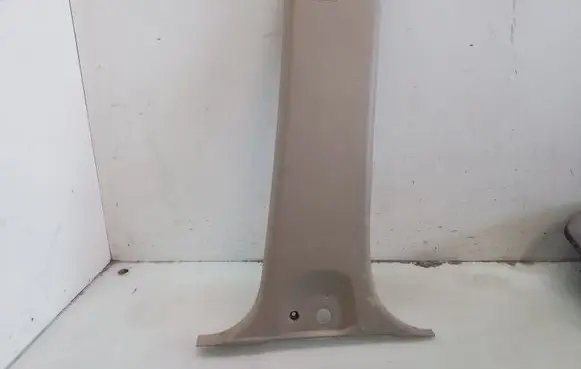 Nissan Terrano (B) pillar trim (bottom)