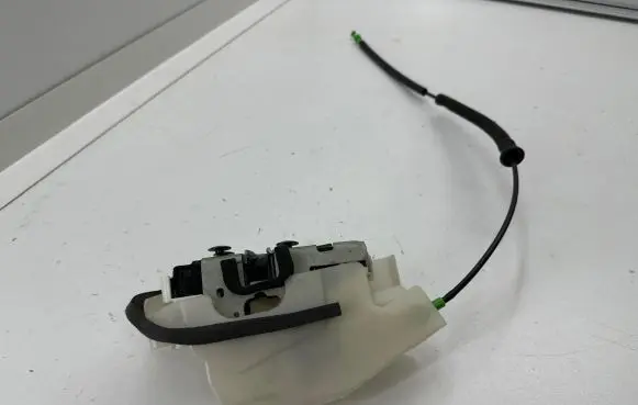 Tesla Model Y Front door lock 150067300B AP123067B04209