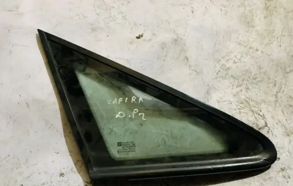 Opel Zafira A Front triangle window/glass 