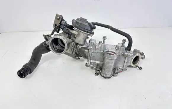Jaguar F-Pace EGR valve cooler G4D39F464AD