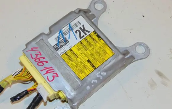 Toyota RAV 4 (XA30) Airbag control unit/module 8917042211 1503001480