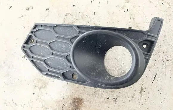 Iveco Daily 6th gen Front fog light trim/grill 5801562216