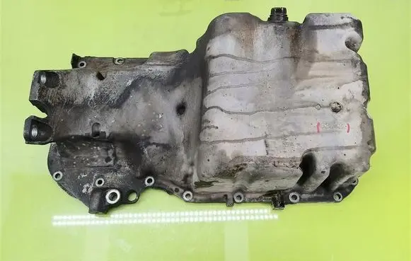 Suzuki Liana Oil sump