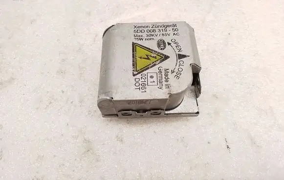 BMW X5 E53 Headlight ballast module Xenon 5DD00831950