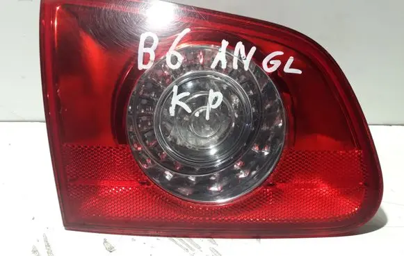 Volkswagen PASSAT B6 Tailgate rear/tail lights