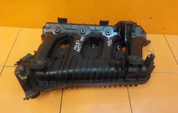 Mercedes-Benz C AMG W204 Intake manifold A2710903037 SSACY