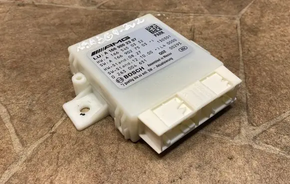 Mercedes-Benz ML W166 Parking PDC control unit/module A1669002307