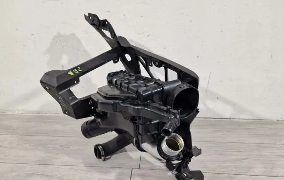 Porsche 992 Rear bumper mounting bracket 992807194