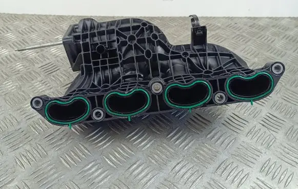 Suzuki SX4 S-Cross Intake manifold