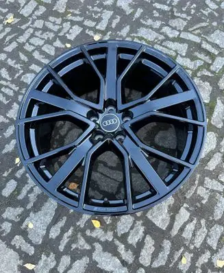 Audi Q3 F3 R20 alloy rim 83A601025BD