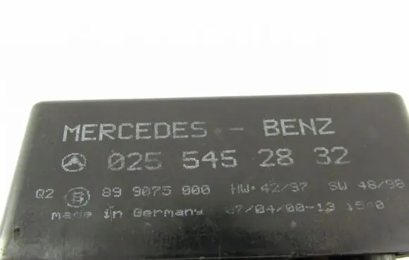 Mercedes-Benz E W210 Glow plug pre-heat relay 0255452832