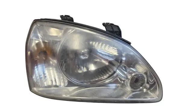 KIA Carens II Headlight/headlamp