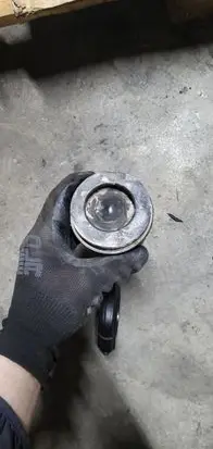 Ford Focus Piston with connecting rod 75L101