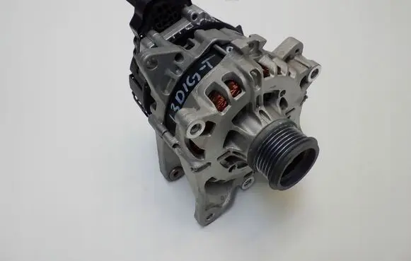 Nissan Qashqai J12 Generator/alternator 2310A1749R