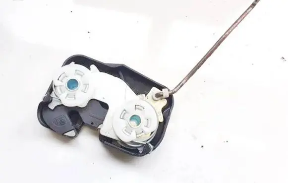 BMW 1 E81 E87 Seat back rest lock catch 