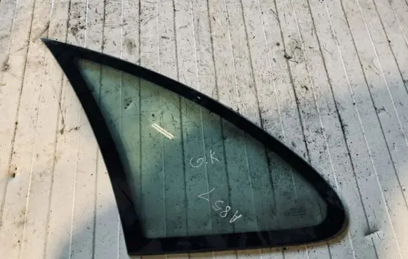 Citroen Xsara Picasso Rear side window