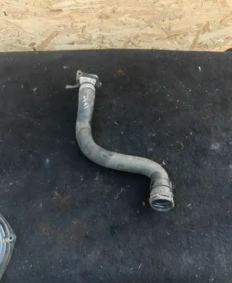 Opel Insignia A Engine coolant pipe/hose 13353318