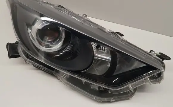 Toyota Yaris XP210 Headlight/headlamp