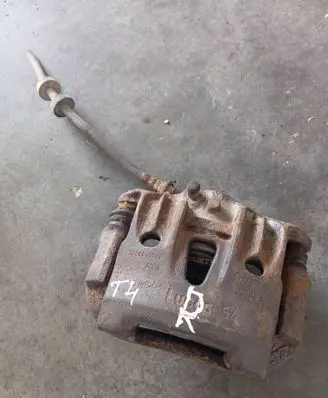 Volkswagen Transporter - Caravelle T4 Front brake caliper 32324410