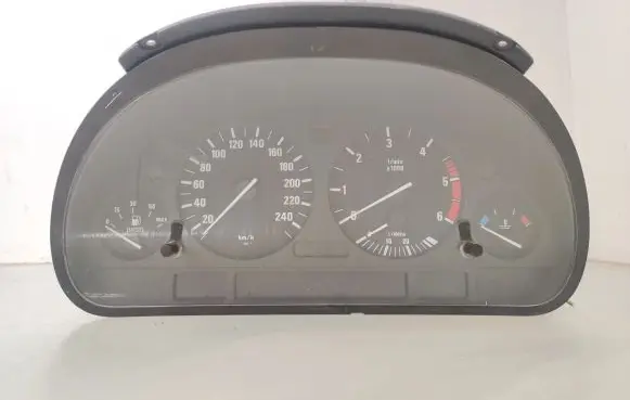 BMW 5 E39 Speedometer (instrument cluster) 6903761 62116903761