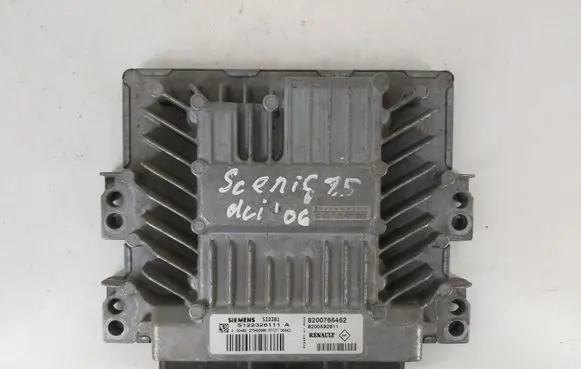 Renault Scenic II - Grand scenic II Engine control unit/module ECU 8200766462 8200592611 A122326111A