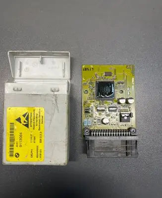 BMW 5 E60 E61 Center console control module 9113064 80049003 67396