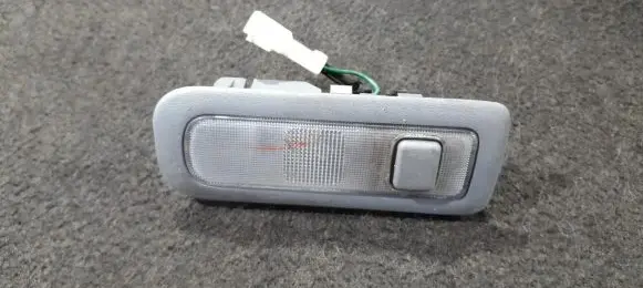 Toyota Avensis Verso Rear seat light