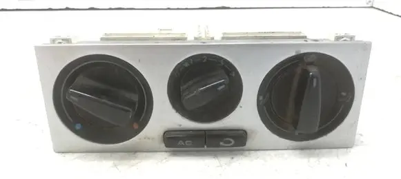Volkswagen PASSAT B5 Climate control unit 1J0820045G 901511380000