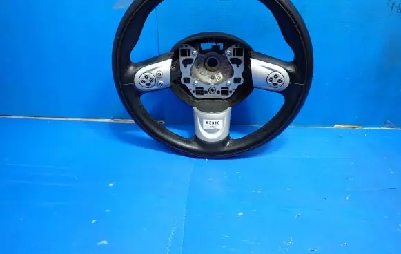 Mini One - Cooper Coupe R56 Steering wheel 6762696