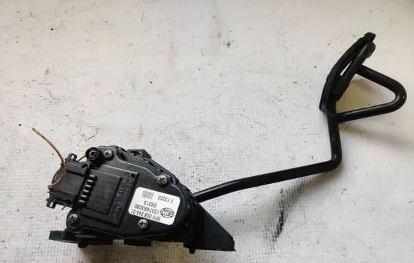 Fiat Ducato Accelerator throttle pedal 1337493080 6PV00824501 09315