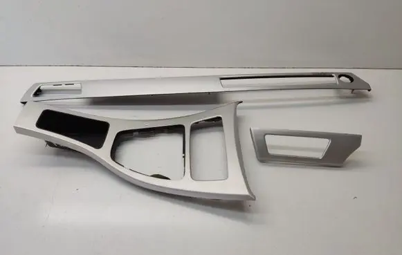 BMW 3 E90 E91 Panel trim 7118040 528506 51166982458