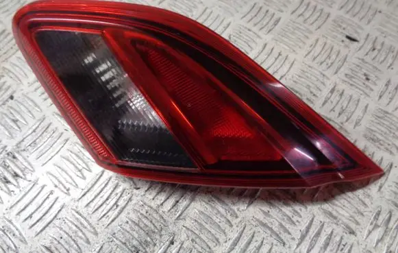 Opel Corsa E Tailgate rear/tail lights 13428452
