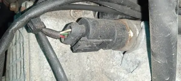 Mercedes-Benz A W169 Fuel pressure sensor 0281002504