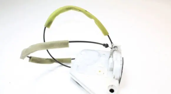 Mazda 6 Front door lock GJE8