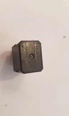 Mitsubishi Pajero Other relay MR588567